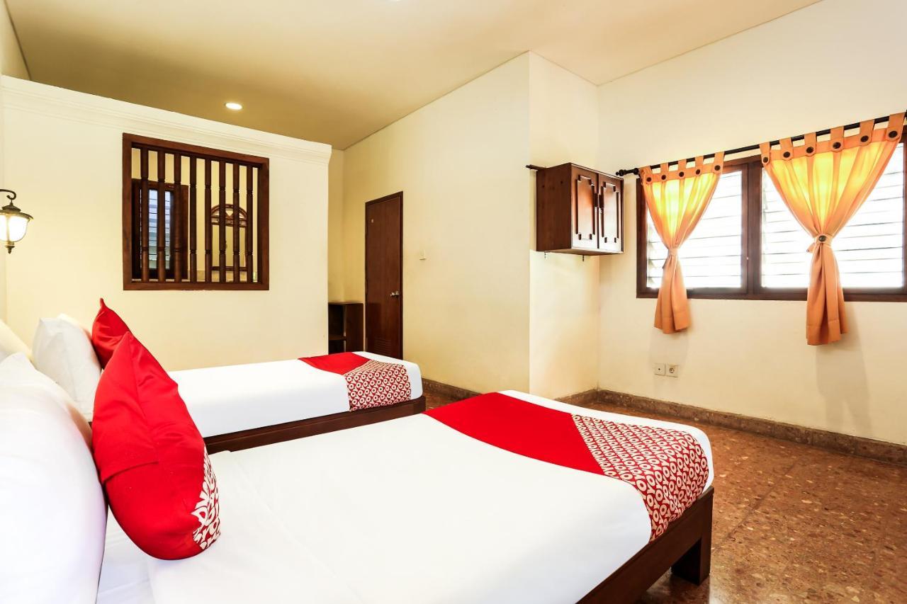 Oyo 90893 Mimpi Bungalows Kuta Lombok Extérieur photo